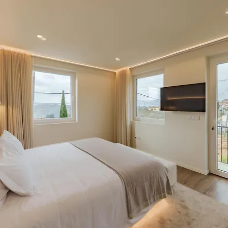 Villa Peaceful Escape Feel Discovery Valley Retreat